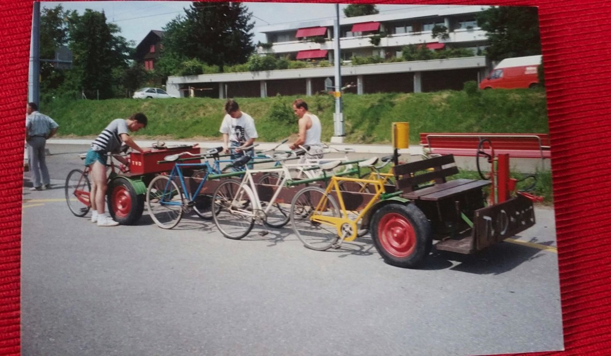 1308_tv-velo_alt3.jpg 1308_tv-velo_alt3.jpg